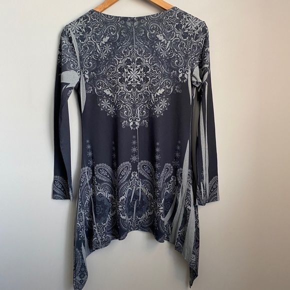 Casa Lee Women's Gray Boho Print Long‎ Sleeve Tunic Blouse Size Large - Picture 6 of 11